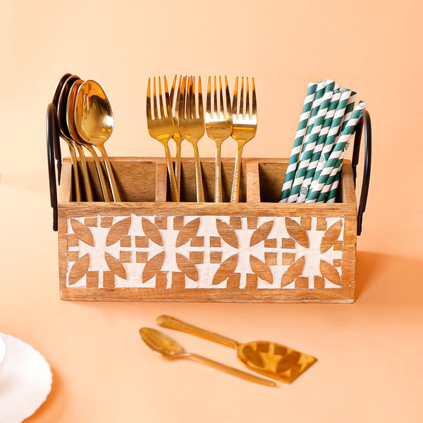 Pablo’s Wooden Cutlery Organizer