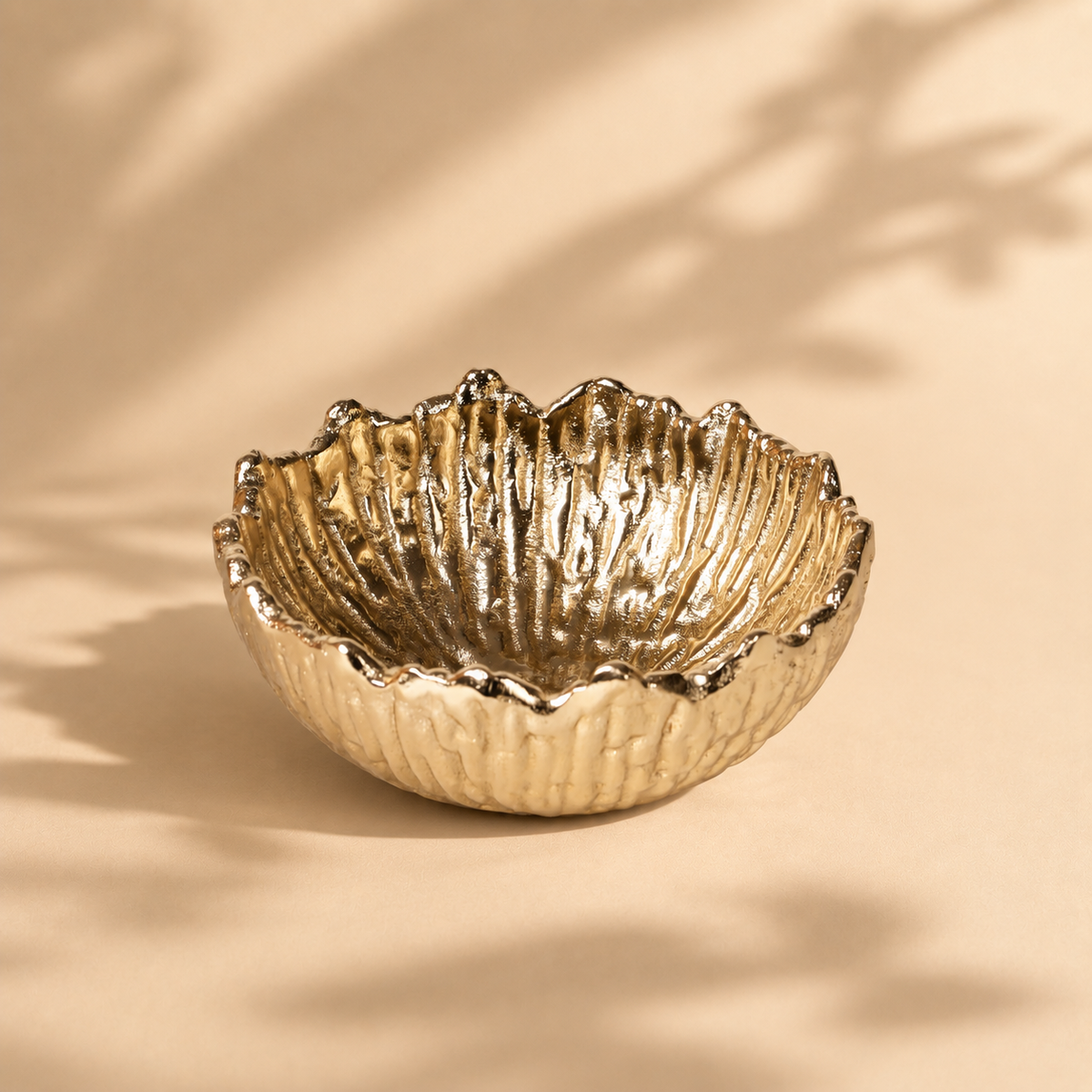 Gold Aluminium Decorative Bowl with Scalloped Rim for Tabletop