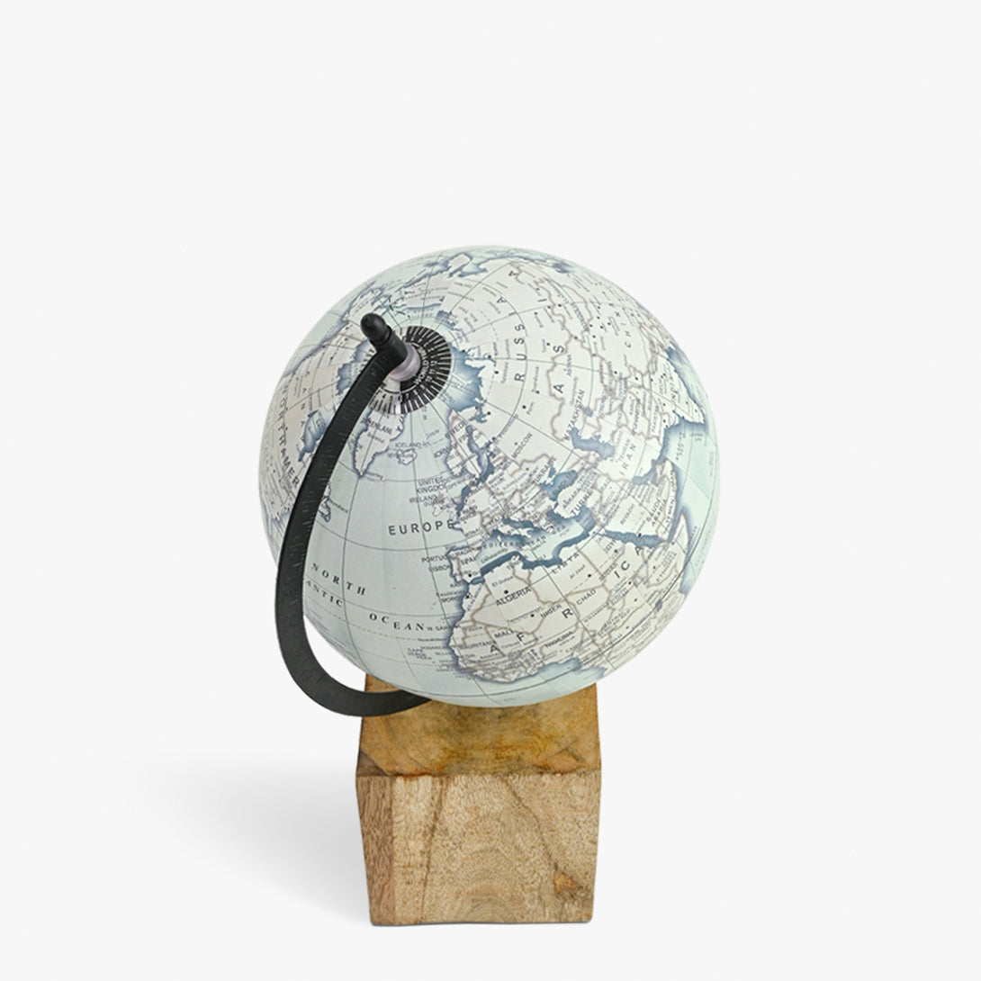 Neo-Neutral World Globe