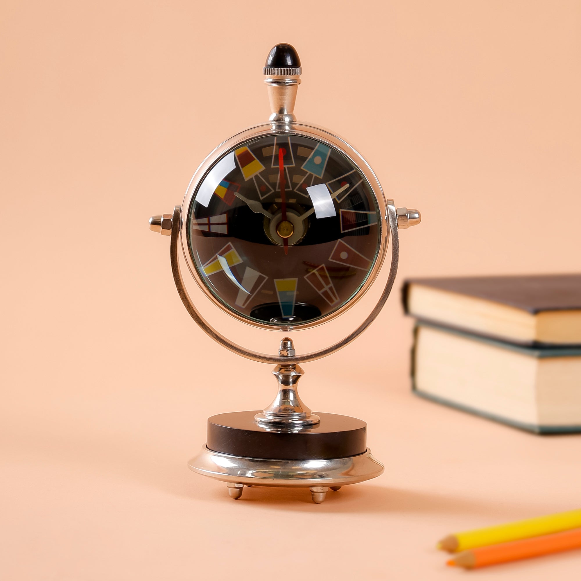 Oval Vintage Table Clock, 3.5 Dia x 7.5 H Inch, Silver Frame Clock with Black Base for Desk