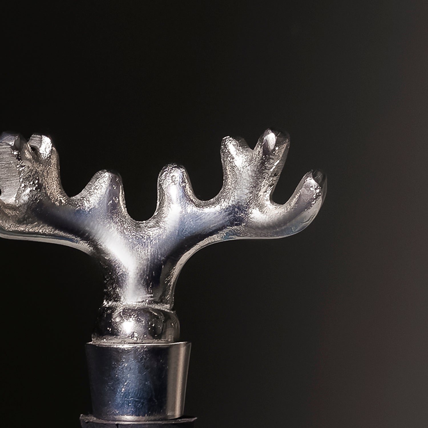 Antler Wine Stopper Metal Bottle Stopper for Bar Accessories and Table Decor