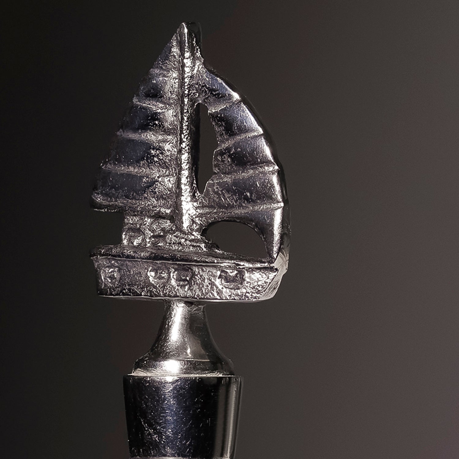 Leaf Wine Stopper Metal Bottle Stopper for Bar Accessories and Table Decor