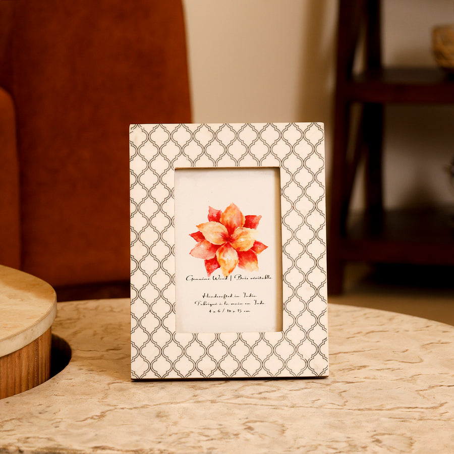 Patterned Photo Frame for Table Decor, Shelf Styling and Memory Display 4x6 Inch