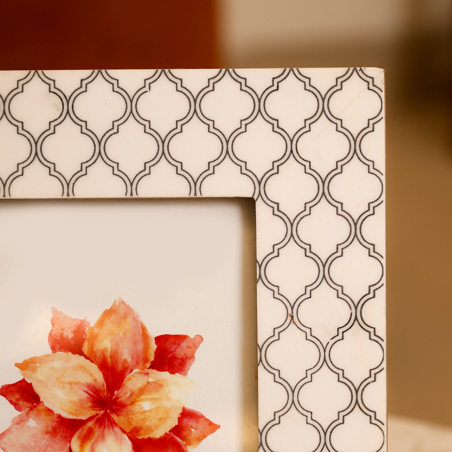 White Patterned Wooden Photo Frame for Tabletop Styling 4x6 inch