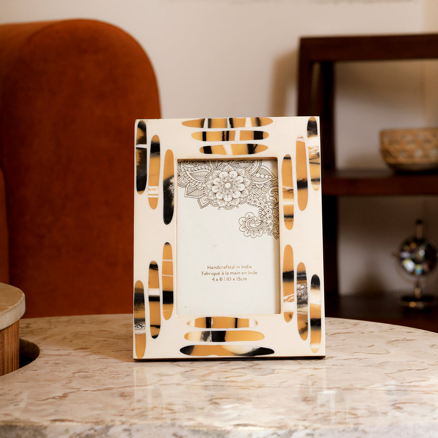 Abstract Striped Inlay Wooden Photo Frame 4x6 Inch