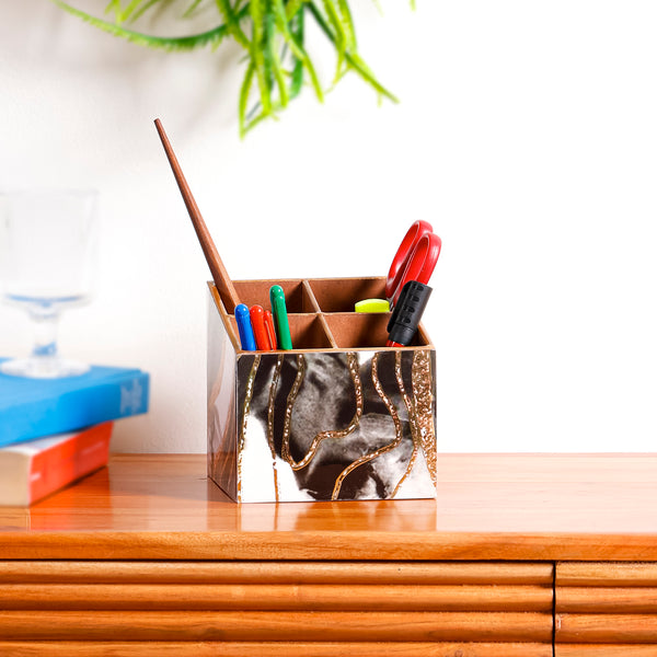 Nyx Abstract Enamel Caddy