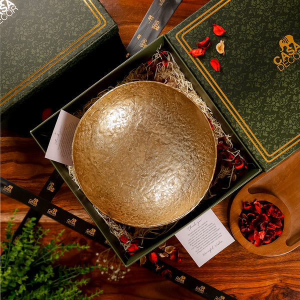 Gold Hammered Metal Bowl Gift Set