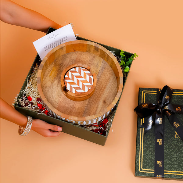Wooden Coasters with Caddy & Round Tray Gift Set