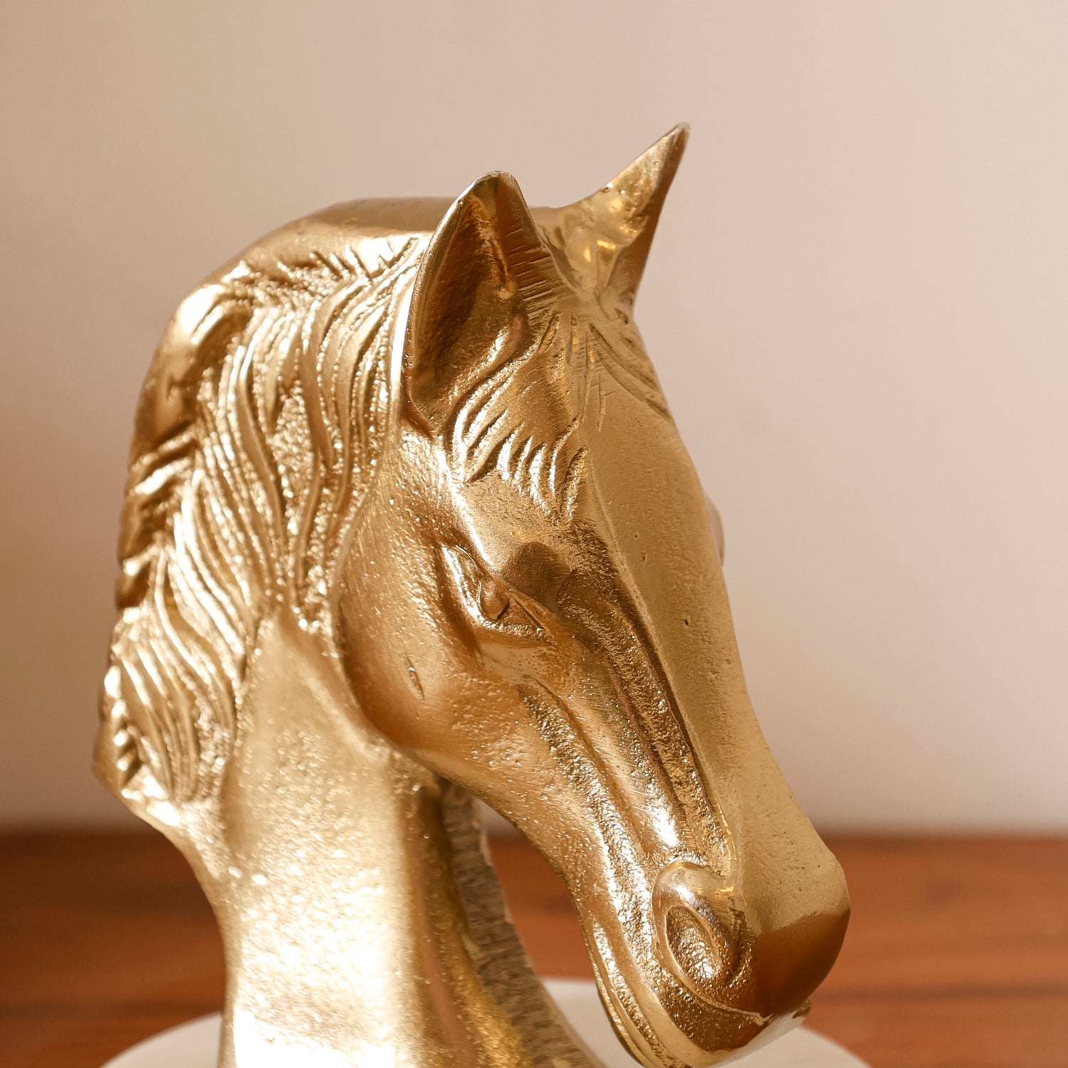 Gold Aluminium Horse Head Figurine with White Marble Base for Tabletop