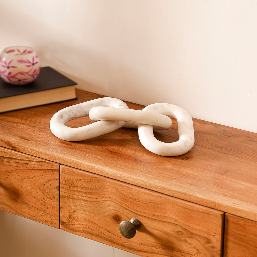 White Marble Chain Link Sculpture Showpiece for Tabletop