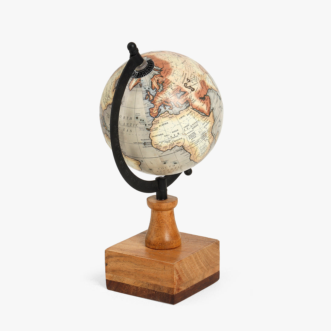 The Orb of Adventure - Globe
