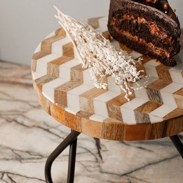 White Chevron Mix Cake Stand