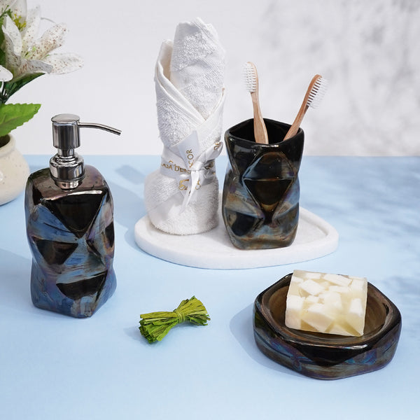 Abstract Black Bath Set